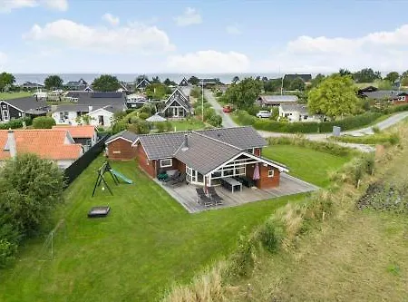 Holiday home Fy207-brenderup-fyn-hyttevej-6 *
